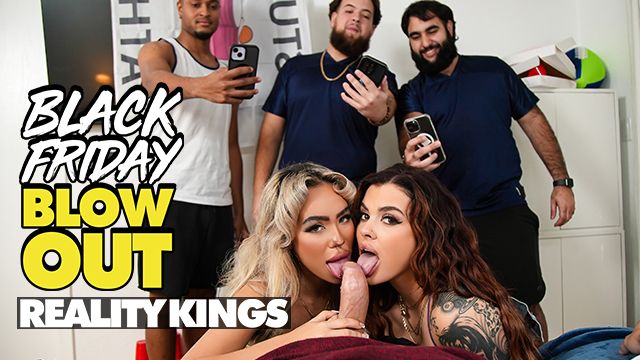 Blonde Luna Luxe And Tattooed Keisha Grey Score Big With Nerdy Parker Ambrose